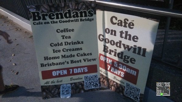 Cafe_on_the_Goodwill_Bridge